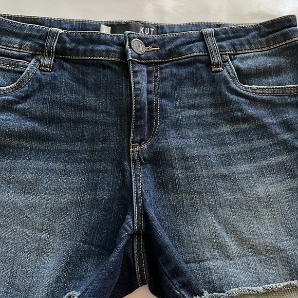 Kut From The Kloth Gidget Fray Short Mid Rise Size 8 - Picture 15 of 16
